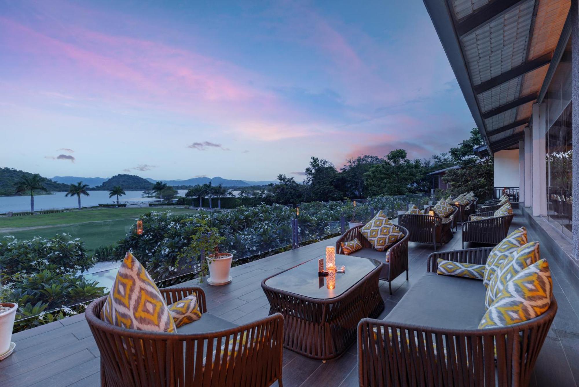Tatsaraasa Resort & Spa, Удайпур Экстерьер фото