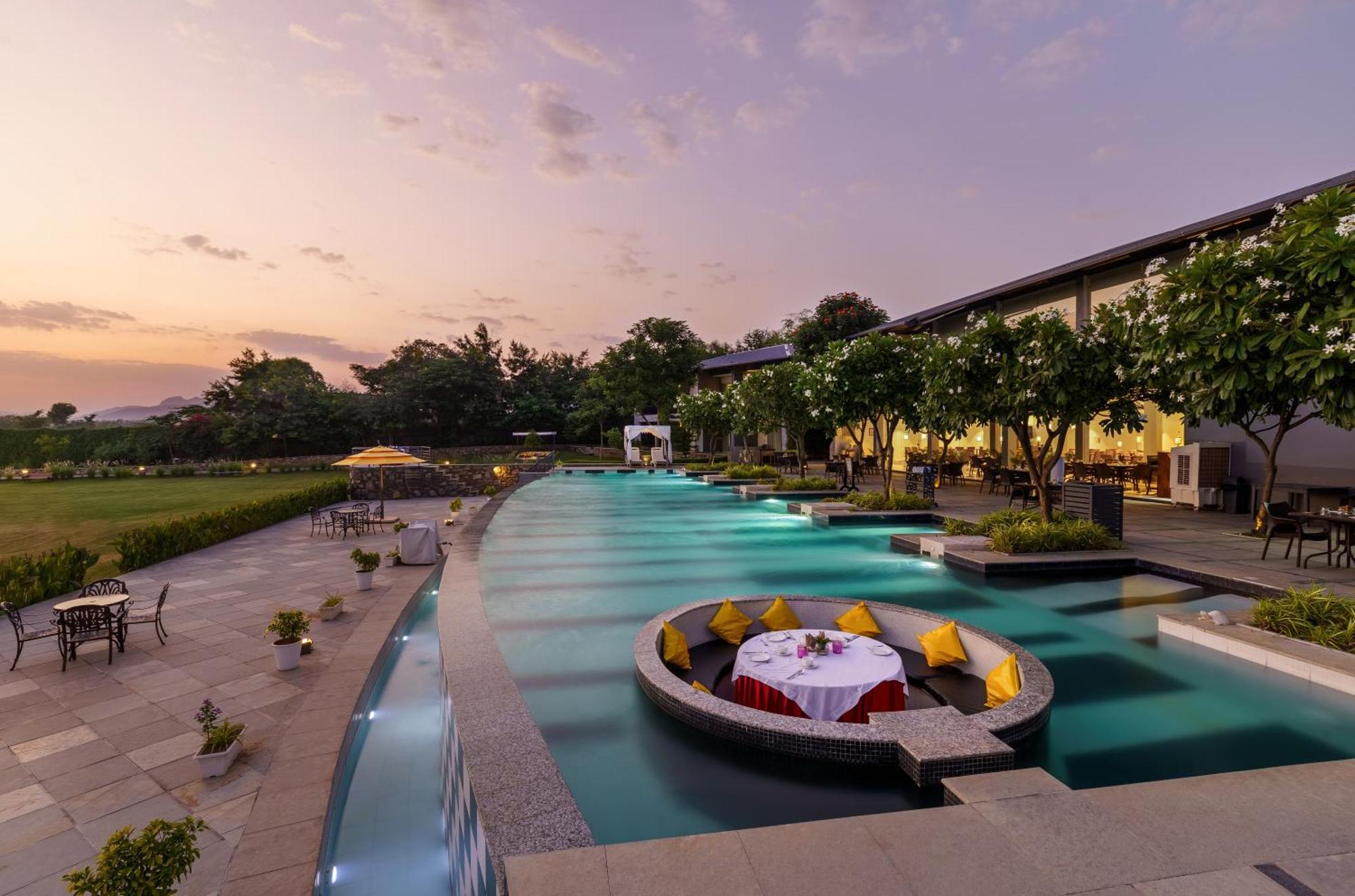 Tatsaraasa Resort & Spa, Удайпур Экстерьер фото